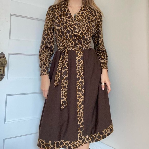 Dresses & Skirts - 70s poly wrap dress